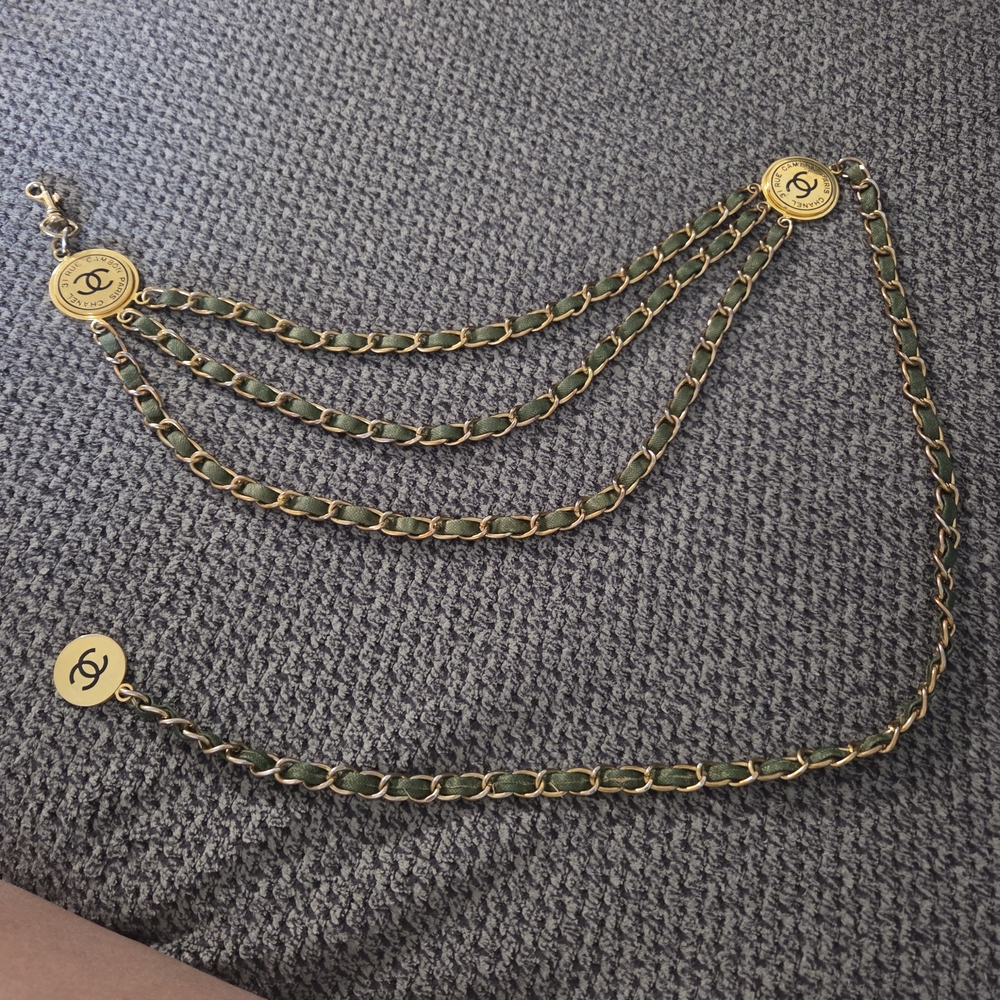 CHANEL Belt Vintage 31 Rue Cambon Paris Three Layer Lambskin Belt 1954 - Picture 2 of 7